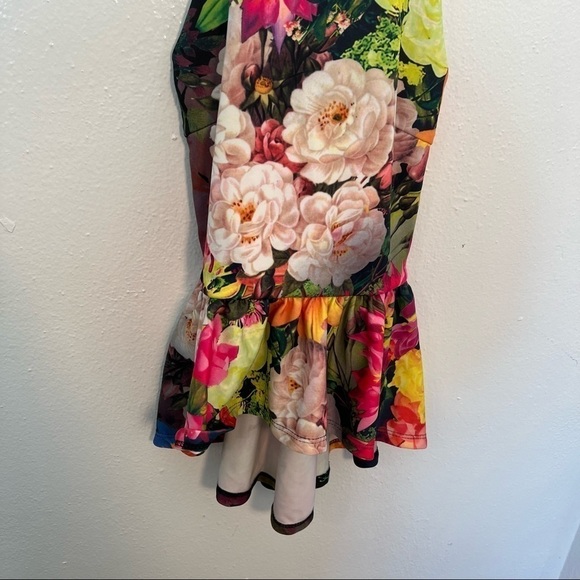 Flamingo Sleeveless Cross Back Blouse Floral - Picture 4 of 9